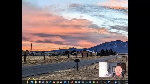 Restarting Explorer.exe to fix taskbar, system tray and Start menu смотреть онлайн
