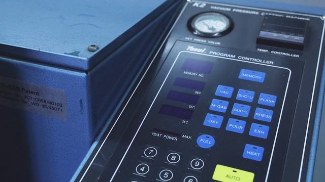 TuRN AIRPoDS into 18K AIRGoLDS! смотреть онлайн