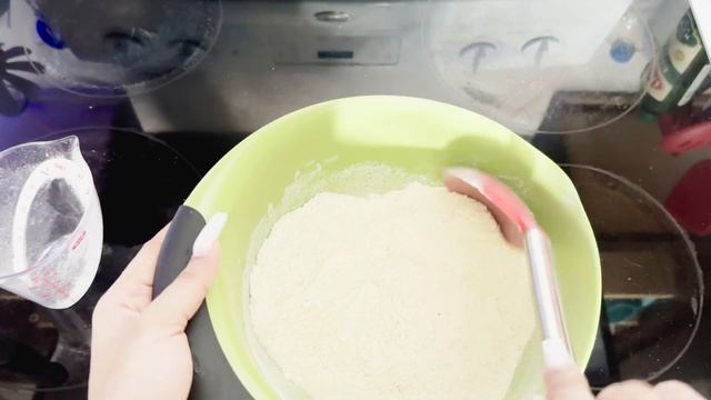 Cook Dinner With Me | Baked Mac, Honey Garlic Green Beans, Deviled Eggs, & Honey Butter Cornbread смотреть онлайн