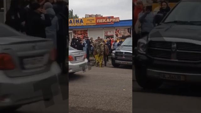 Парнокопытное тцк решило пострелять по овцам в Запорожье смотреть онлайн