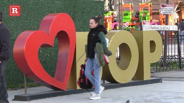 Meštani Bora se opraštaju od male Danke смотреть онлайн