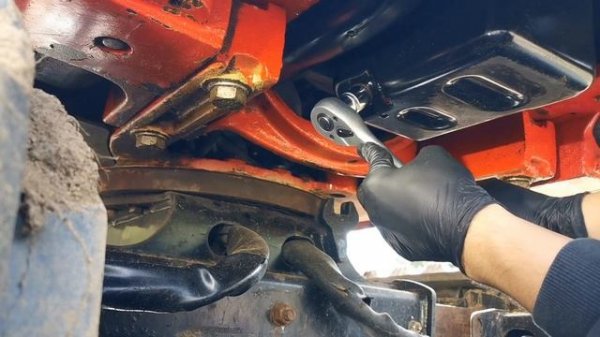 Engine Oil & Oil Filter Change On JCB 8014, 8016, 8018 and 8020 Mini Excavator.