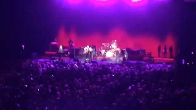 Fleetwood Mac - You Make Loving Fun (live at the Forum) смотреть онлайн