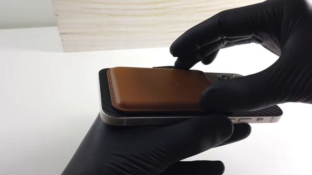 Is the Apple wallet worth buying? смотреть онлайн
