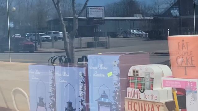 Chesaning Michigan Window Shopping We Think They Learned смотреть онлайн