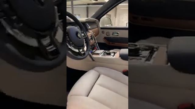 Rolls Royce Cullinan 2020 Model смотреть онлайн