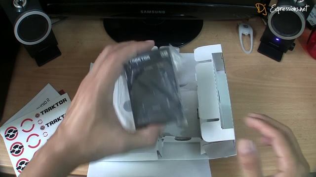 NI Traktor Audio 2: Unboxing & Review (castellano) смотреть онлайн