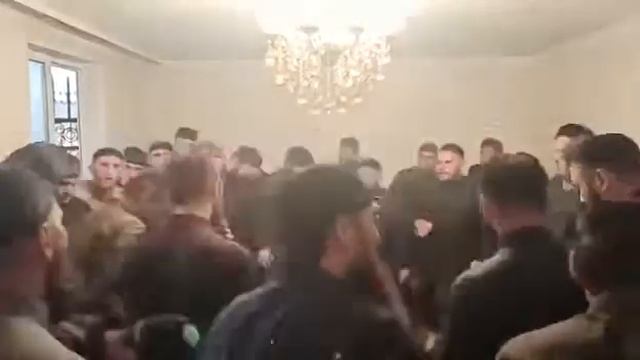 Зикр у Манкиевых / ст.Троицкая смотреть онлайн