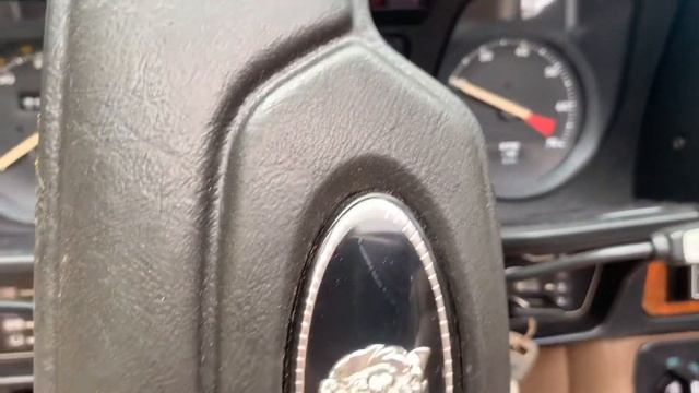 1987 Jaguar XJSC V12 Startup and walk around смотреть онлайн