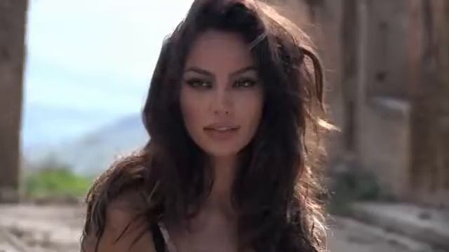 Madalina Ghenea смотреть онлайн