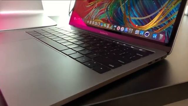 Apple MacBook Pro A1989I5/16/500 Gb NVME/13.3"/ Retina display (2560*1600)/ Intel HD Graphics 1.5gb смотреть онлайн