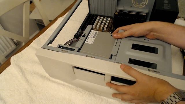 Retro PC Build - Early to Mid 90s (Win98se) смотреть онлайн