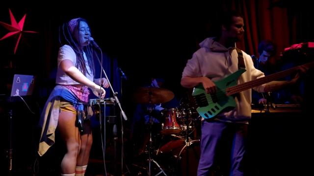 Paul Grape Band - Song Of The Newborn (Live at Masts) смотреть онлайн