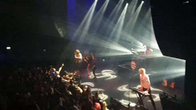 Wolfmother - The joker and the thief 6-4-2022 смотреть онлайн