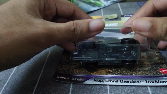 SAFE UNCARDING AWESOME NEW HOTWHEELS PREMIUM! 2021 JEEP CHEROKEE TRACKHAWK смотреть онлайн