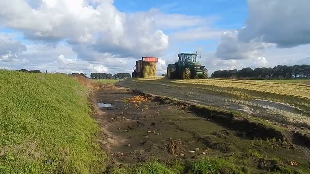 Mais hakselen met een Claas Jaguar 840 смотреть онлайн