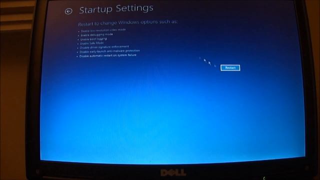 Windows 10 Freezes After Update Or Won't Boot *Fix* смотреть онлайн