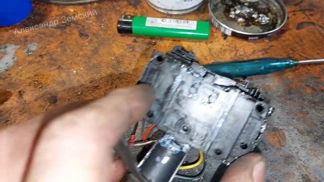 Ремонт кнопки звукового сигнала Рено Логан 1 фаза 1. Плохо моргает дальним светом, ремонт. Renault смотреть онлайн