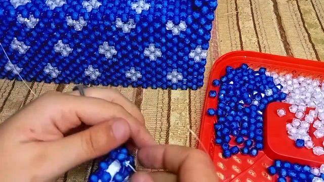 DIY beads how to make a beaded sofa tissue box cover #soft #tissue #beads смотреть онлайн