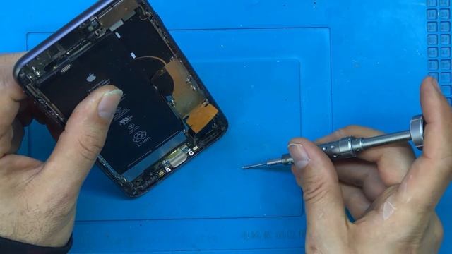 İphone 8Plus Charging port Replacement.Charging Problem.Fake Charging смотреть онлайн