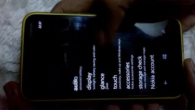 How To Enable Tap To Wake On Lumia Phone смотреть онлайн
