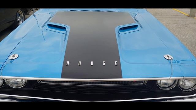 1970 Dodge Challenger R/T 383 Magnum смотреть онлайн