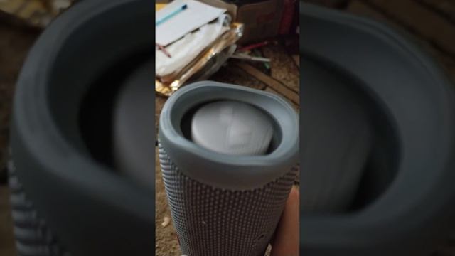 JBL Flip 5 Bass Test SHAPE OF YOU (LFM) смотреть онлайн