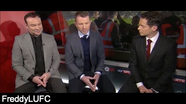 Leeds Fans Banging On The Sky Tv Window At HalfTime Vs Birmingham! смотреть онлайн