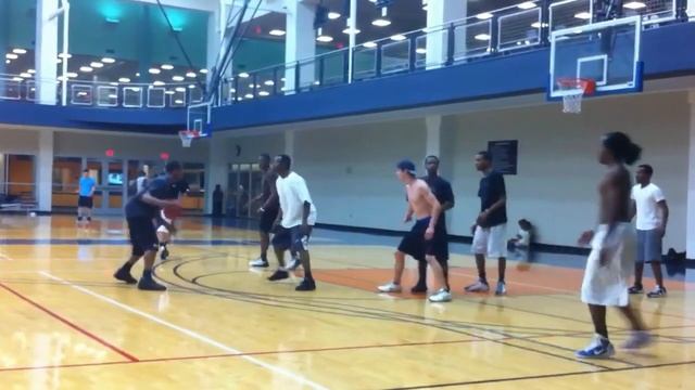 D2 Doing Work in the MAC смотреть онлайн