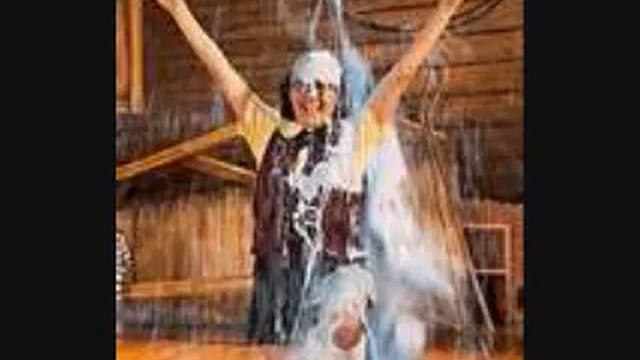 bruno and superstar movie music vid cherry bomb смотреть онлайн