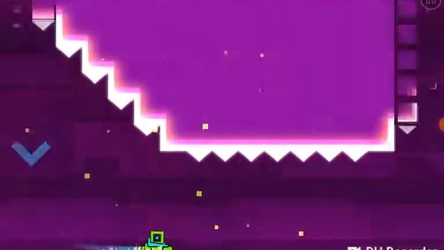 Играю в геометрия Дэш смотреть онлайн