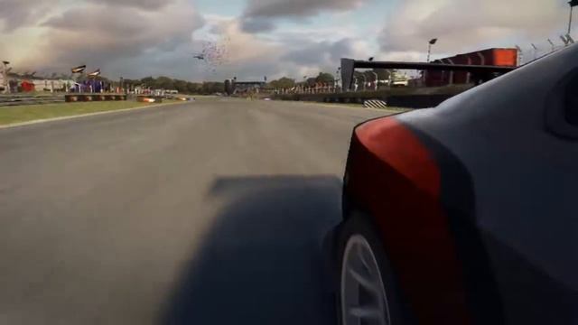 GRID Autosport : Fast Drift смотреть онлайн