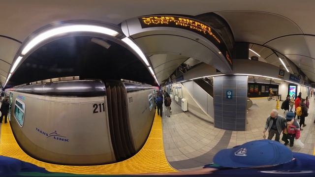 Downtown - Skytrain - Vancouver City Centre Station - Platform 360