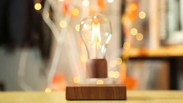 Magnetic Levitating Light Bulb Desk Wood Grain Floating Lamp смотреть онлайн