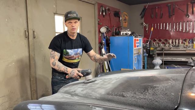 FASTEST WAY TO STRIP DULL PAINT FOR A RESPRAY | DOUG'S 1967 JAGUAR 420G смотреть онлайн