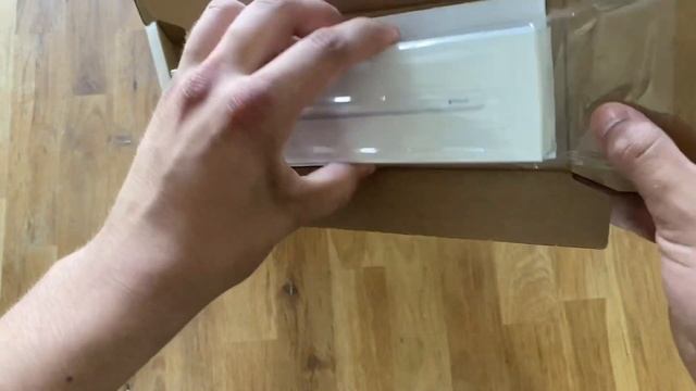Unboxing Apple Watch SE Space grey and yellow sports band смотреть онлайн