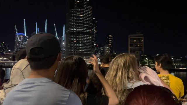 iPhone 13 Pro Footage | 4K60 HDR | Brisbane Riverfire Festival смотреть онлайн
