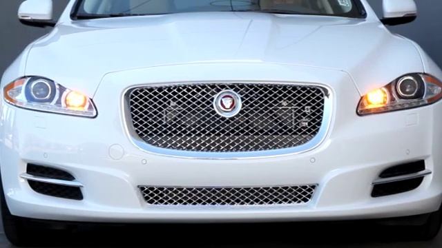 2015 Jaguar XJ смотреть онлайн