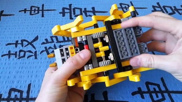 ЛЕГО Техник | быстроногий механический жук