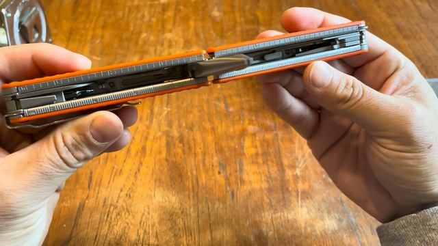 Top 5 Reason I choose the Leatherman Charge over the Arc смотреть онлайн
