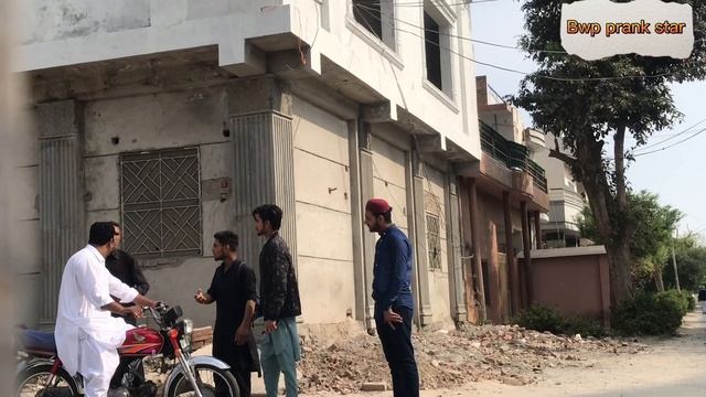 Local gunda prank || bwp prank star || is area ky don hn hum ||bwp prank star смотреть онлайн