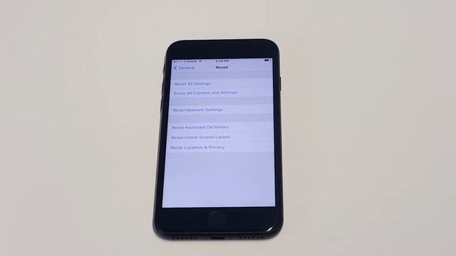How To Reset Network Settings On Iphone 7 / Iphone 7 Plus - Fliptroniks.com смотреть онлайн