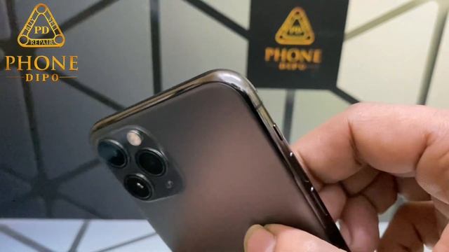 iPhone 11 Pro 64GB Space Grey Battery Health- 92% Good Condition смотреть онлайн
