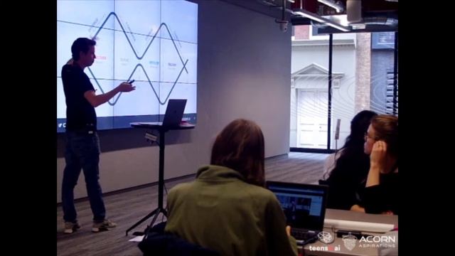 #GirlsInAILDN 2018 - Day 1 - Sam Hooper (CyberDuck) teaching Design Thinking (Part 1) смотреть онлайн