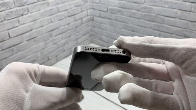 iPhone SE 32Gb смотреть онлайн