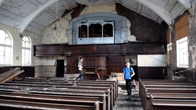 Abandoned Church with Original Features and Windows Remaining - UK смотреть онлайн