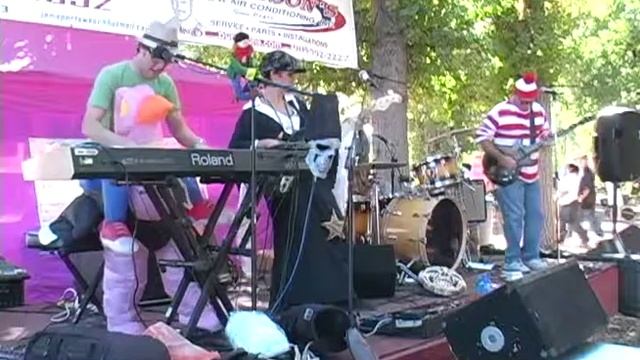 THE FINGERS play PARANOID ANDROID 10/30/11 at the Pumpkin Patch смотреть онлайн