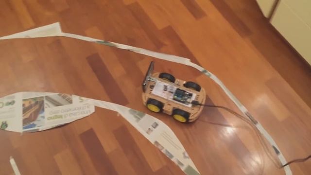 Arduino Autonomous Car with Android and OpenCV смотреть онлайн