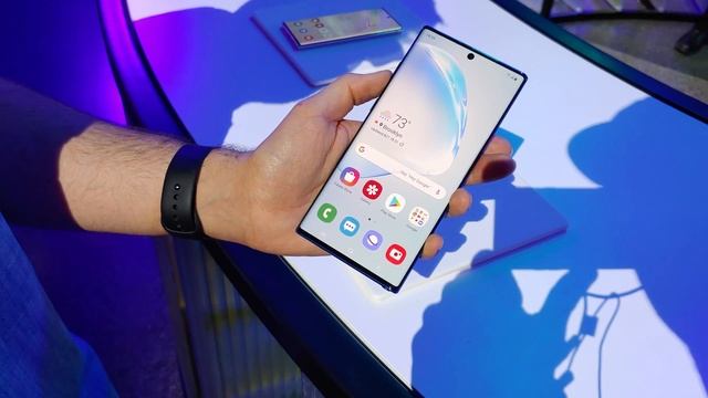 How to Take Screenshots on the Galaxy Note 10 or 10+ [Hands On] смотреть онлайн