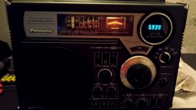 Panasonic RF 2600 Shortwave radio NZ reception and commentary смотреть онлайн